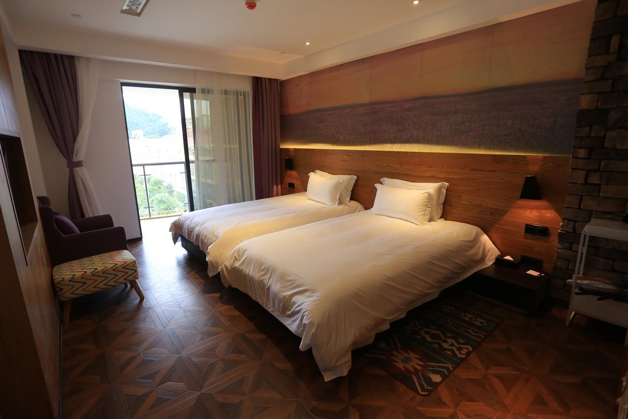 Aizhu Boutique Theme Hotel Xiamen Bagian luar foto